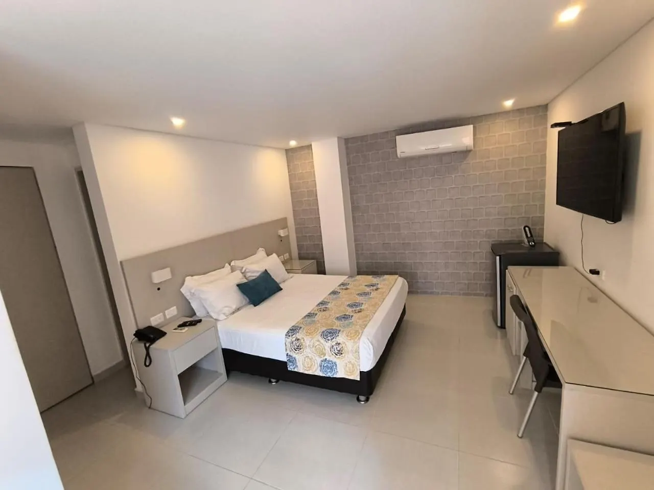 Hotel San Martin Cartagena  3*,